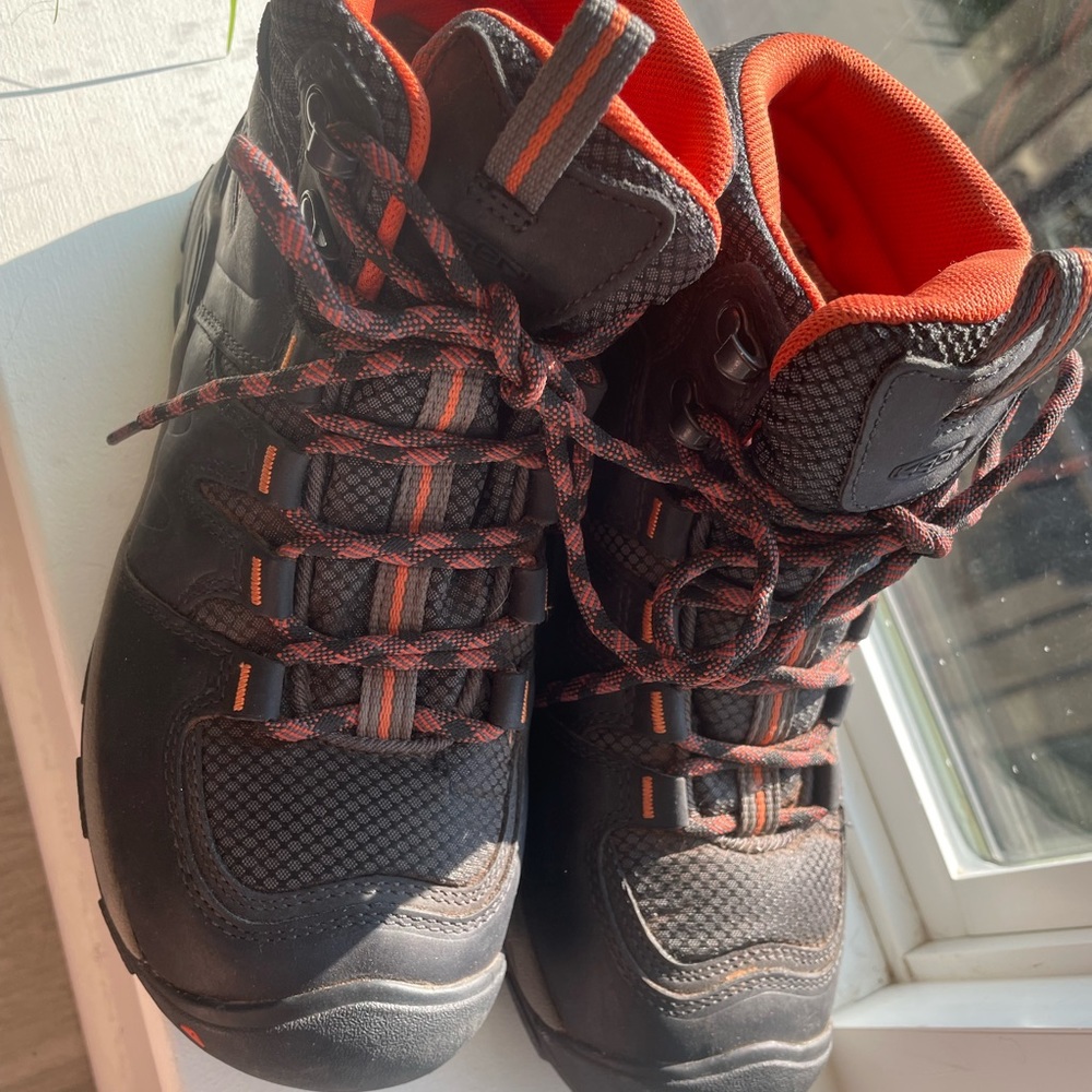 Keen Gypsum II Mid Hiking Boot Waterproof Men’s 7 1015300